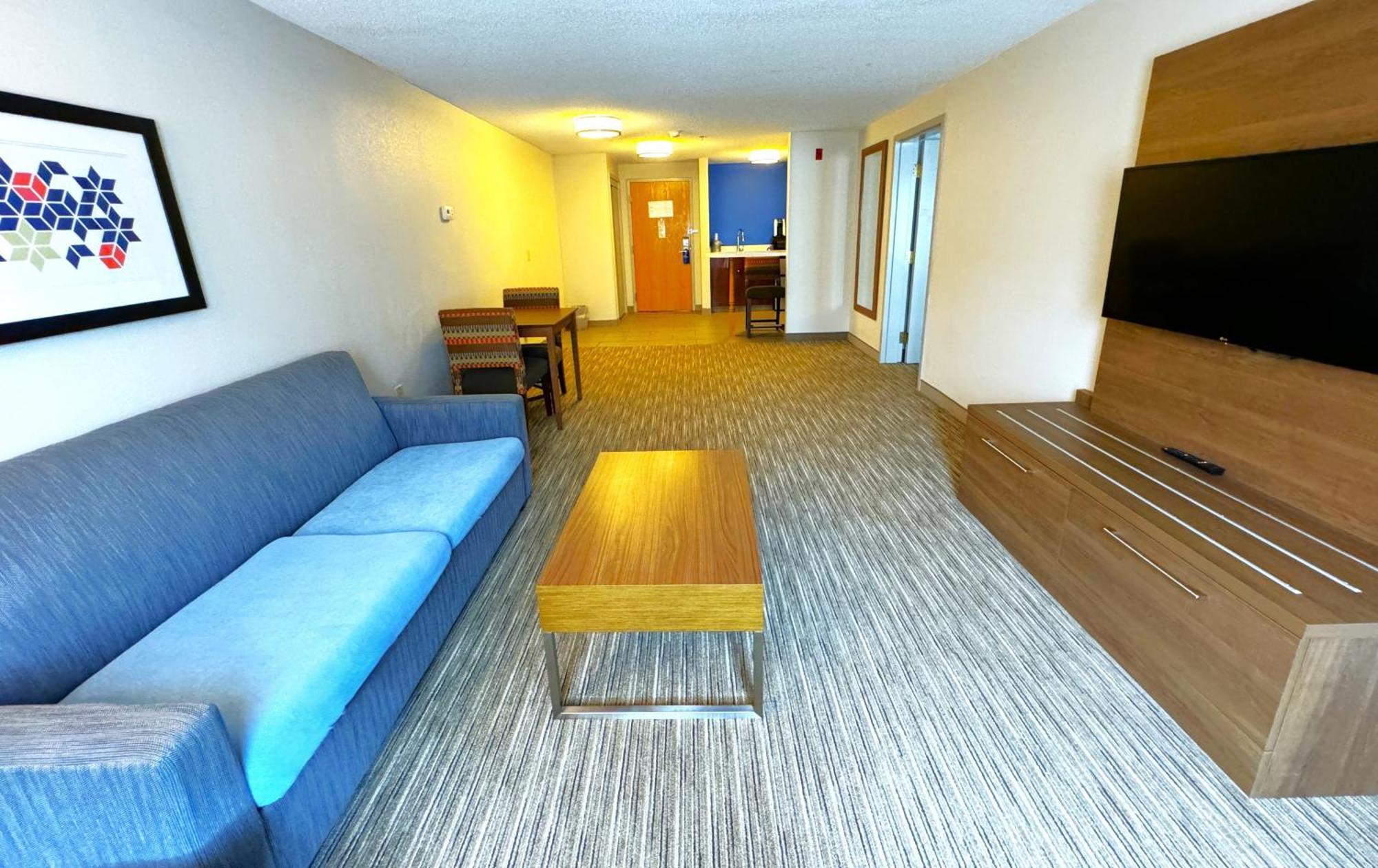 Holiday Inn Express & Suites - Lincoln East - White Mountains By Ihg Ngoại thất bức ảnh